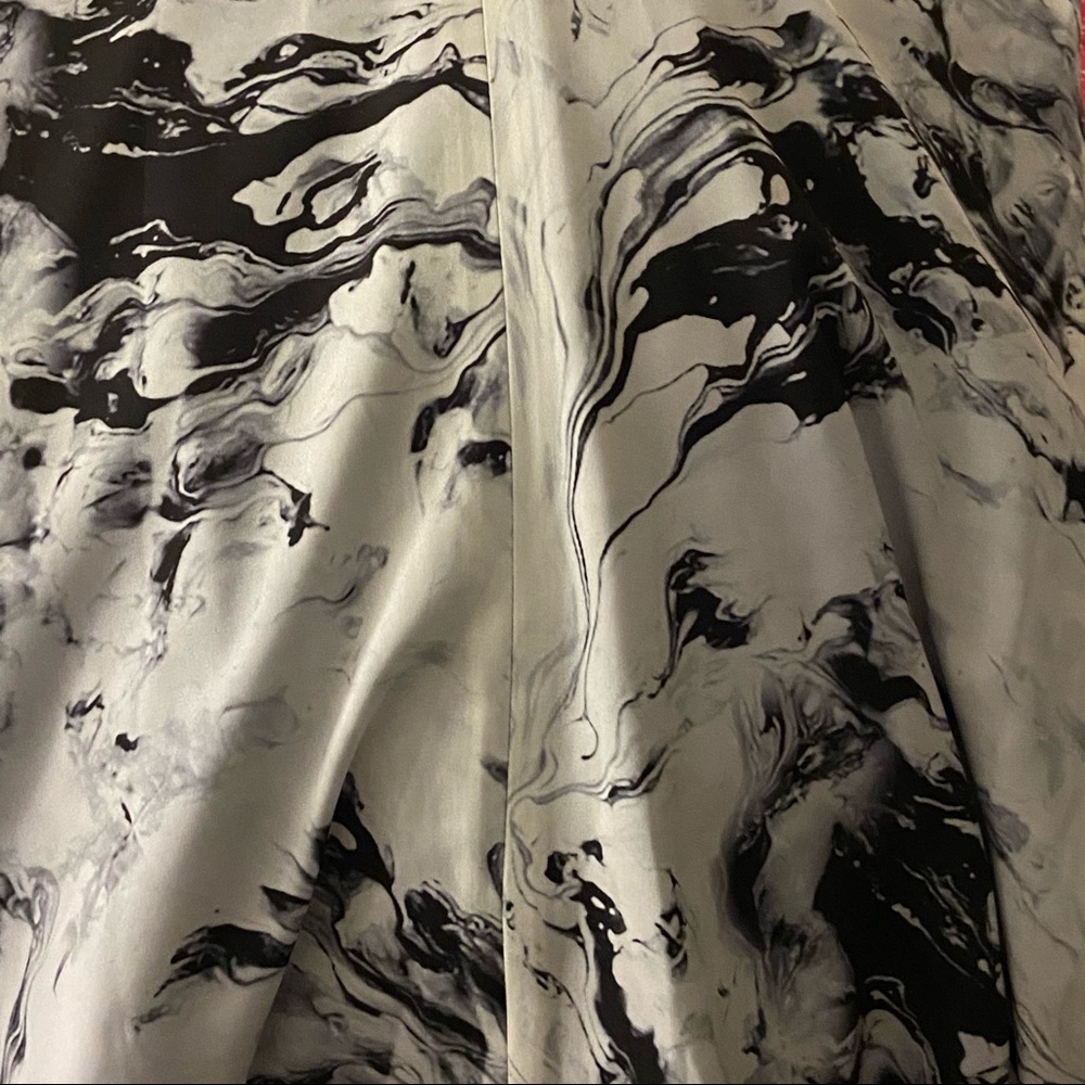 Keepsake Plunging Front And Back Abstract Design … - image 5